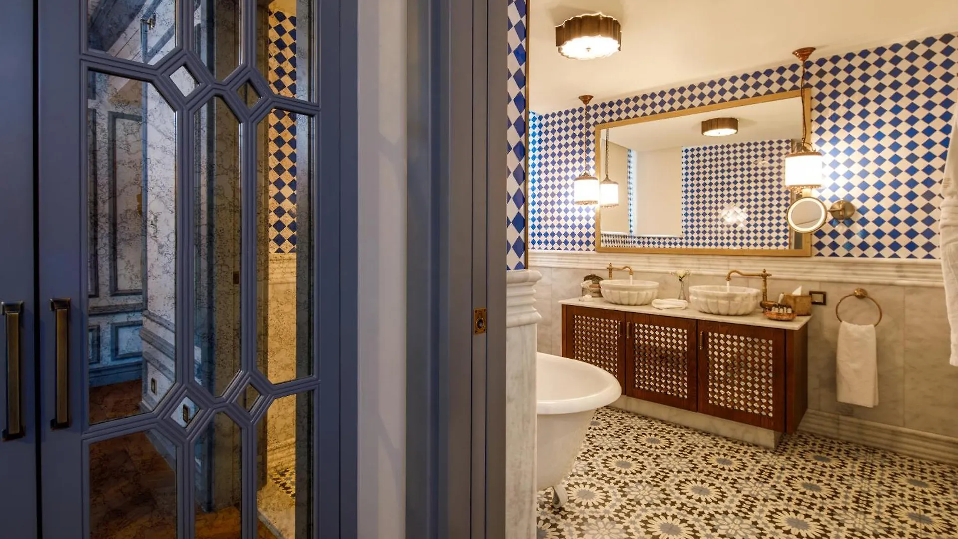 Hagia Sofia Mansions Istanbul, Curio Collection By Hilton Hotel Turkey
