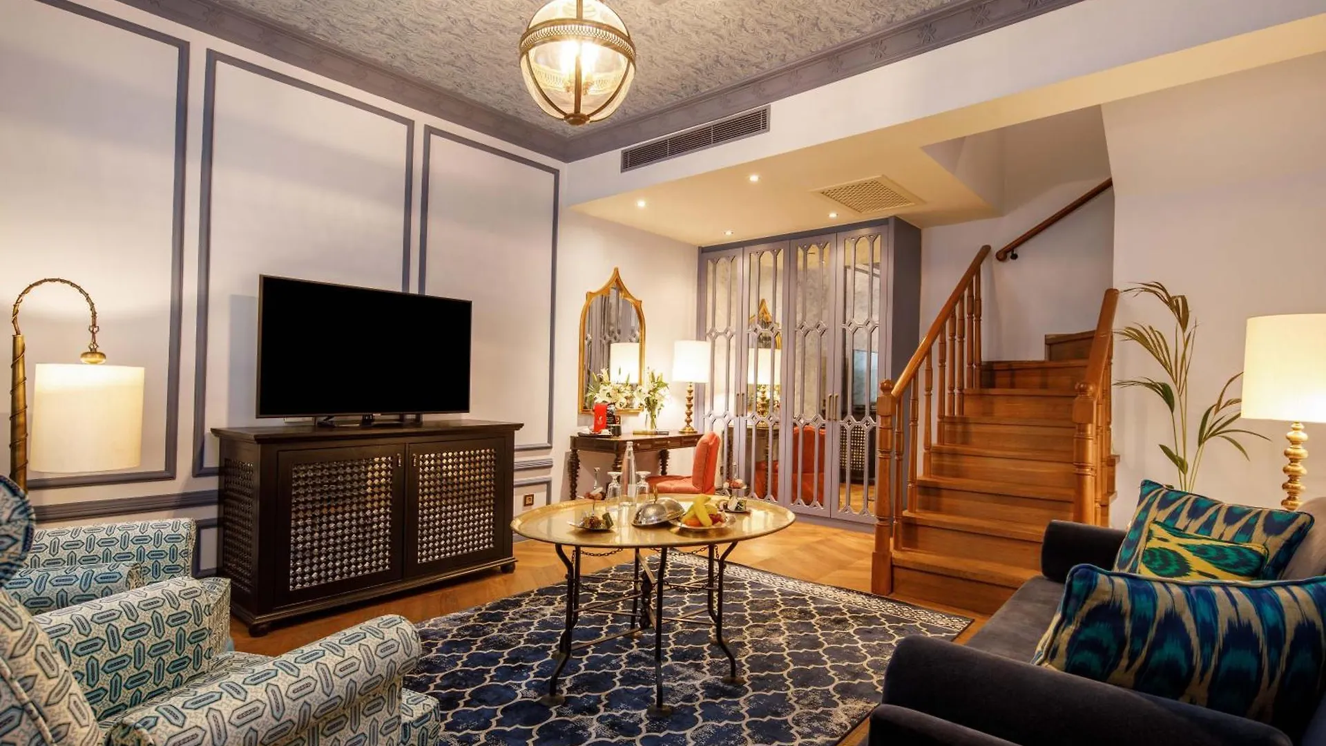 Hagia Sofia Mansions Istanbul, Curio Collection By Hilton Hotel