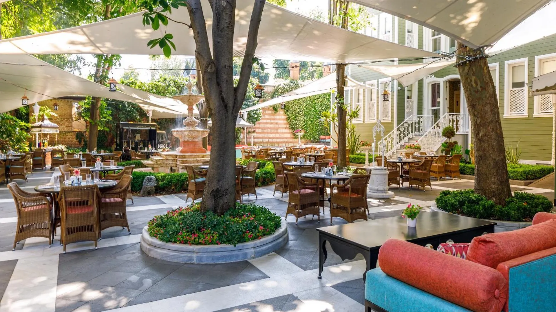 Hagia Sofia Mansions Istanbul, Curio Collection By Hilton Otel İstanbul